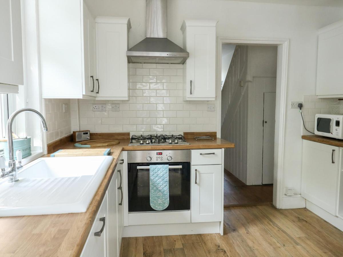 Elm Villa Уеърхам Екстериор снимка