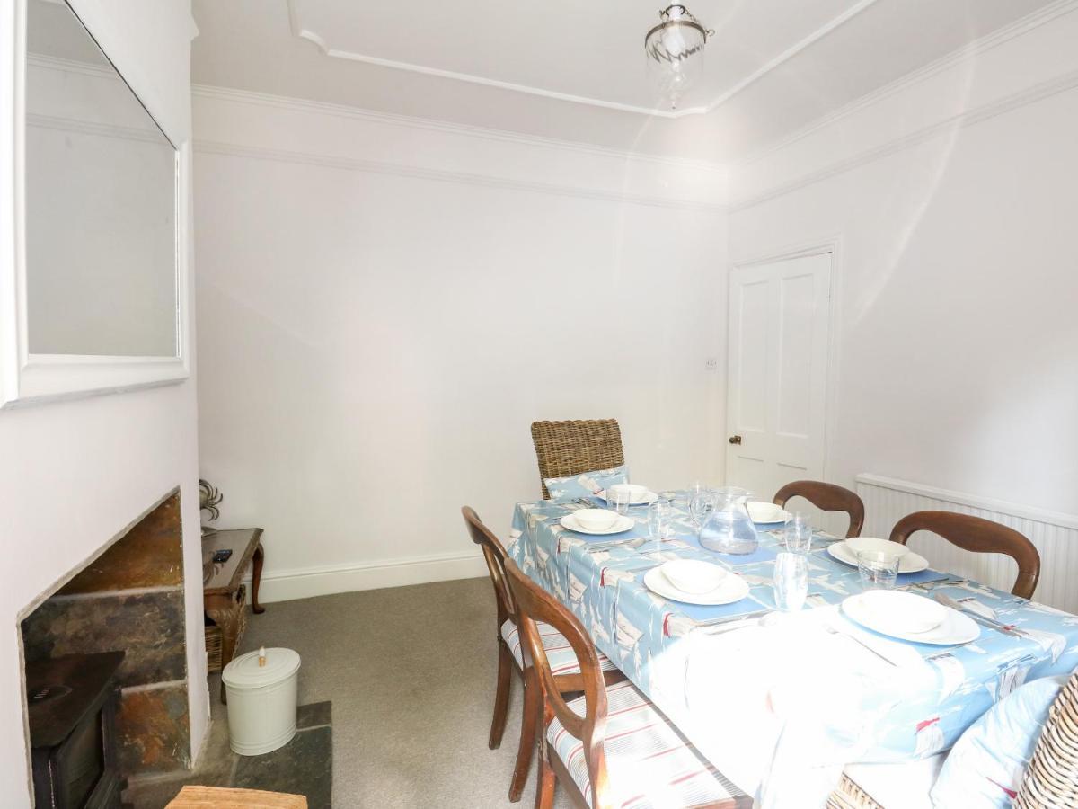 Elm Villa Уеърхам Екстериор снимка